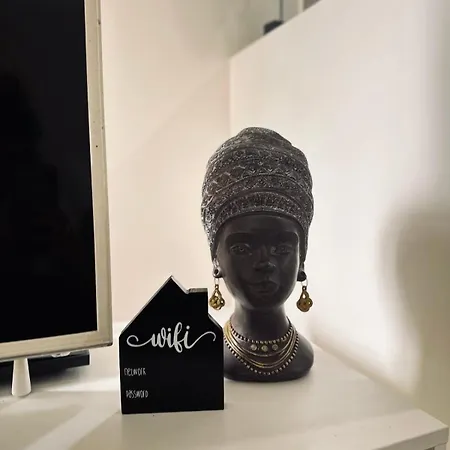 Vakantiehuis Dani House - Escape