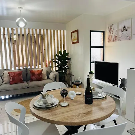 Vakantiehuis Dani House - Escape *