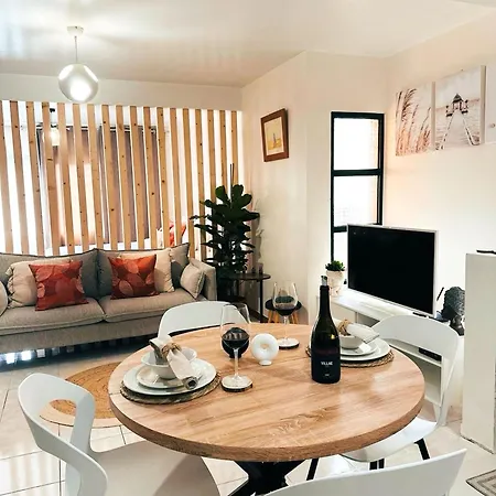 Dani House - Escape *