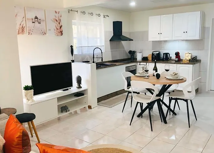 Dani House - Escape *